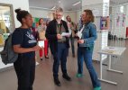 Remise de récompense pour Anjie Aliane Blondin